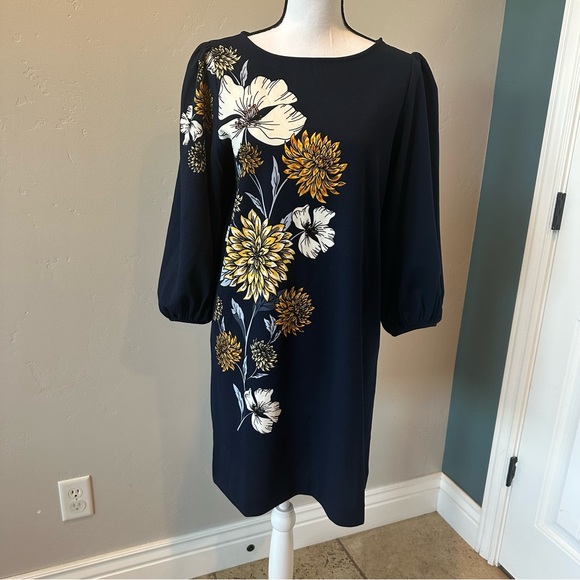 Ann Taylor Factory Sheath Dress in Navy Blue w/Floral 3/4 Bell Sleeves Size MP - Picture 13 of 17